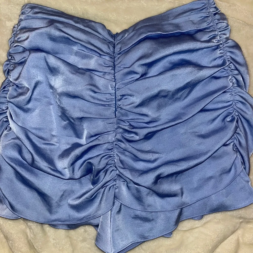 MOD Botique Shorts - Picture 3 of 3